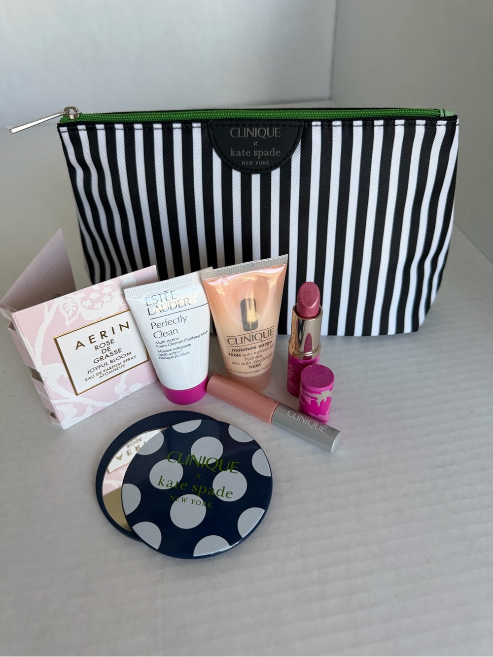 Clinique /Kate Spade 7pcs skincare / Makeup Set with Cosmetic Pouch New